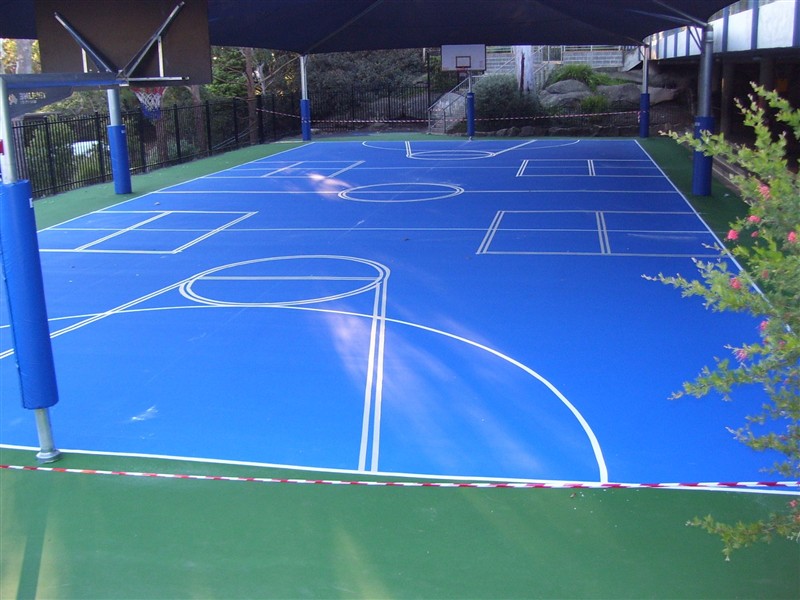 Undercover school multi-court in blue and green